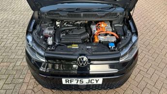 Volkswagen Caddy 1.5 eHybrid 150 Commerce Pro Van DSG [Tech]