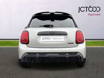 MINI Hatchback 5dr 1.5 Cooper Sport 5dr Auto [Comfort/Nav Pack]