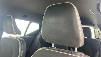 Volvo XC40 1.5 T3 [163] R DESIGN Pro 5dr Geartronic