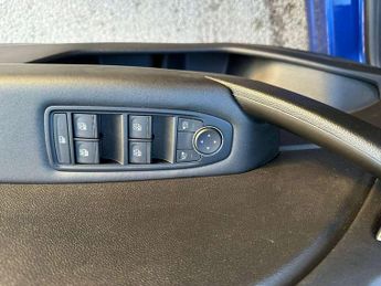 Renault Captur 1.6 E-TECH Hybrid 145 Iconic Edition 5dr Auto