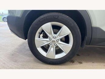 Volvo XC40 2.0 B3P Core 5dr Auto