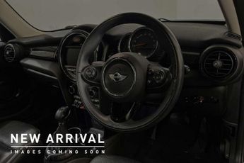 MINI Hatchback 5dr 1.5 Cooper 5dr Auto