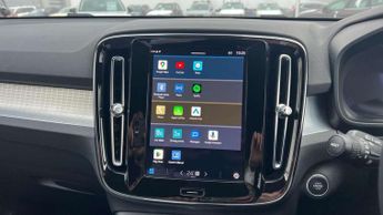 Volvo XC40 2.0 B3P Core 5dr Auto
