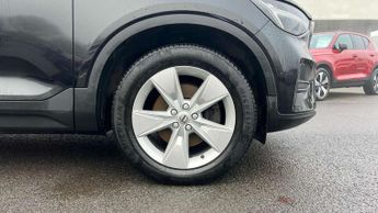 Volvo XC40 2.0 B3P Core 5dr Auto