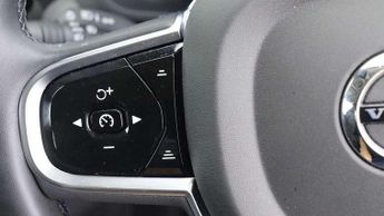 Volvo XC60 2.0 B5P Plus Dark 5dr AWD Geartronic
