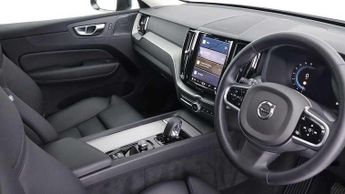 Volvo XC60 2.0 B5P Plus Dark 5dr AWD Geartronic