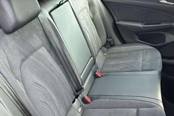 Volkswagen Golf 1.5 eTSI 150 Style 5dr DSG