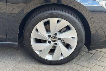 Volkswagen Golf 1.5 eTSI 150 Style 5dr DSG