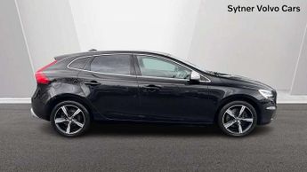 Volvo V40 T2 [122] R DESIGN Edition 5dr Geartronic