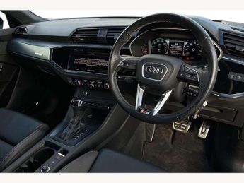 Audi Q3 45 TFSI e S Line 5dr S Tronic