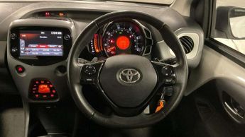 Toyota Aygo 1.0 VVT-i X-Trend TSS 5dr x-shift