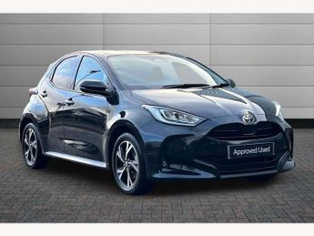 Toyota Yaris 1.5 Hybrid Design 5dr CVT