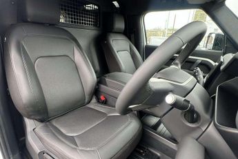 Land Rover Defender 3.0 D250 Hard Top S Auto