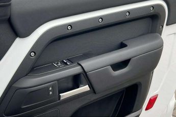 Land Rover Defender 3.0 D250 Hard Top S Auto