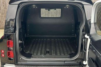 Land Rover Defender 3.0 D250 Hard Top S Auto