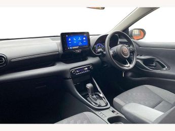Toyota Yaris 1.5 Hybrid Design 5dr CVT