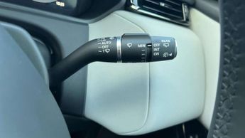 Land Rover Range Rover Velar 2.0 D200 MHEV Dynamic SE 5dr Auto