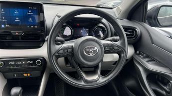 Toyota Yaris 1.5 Hybrid Excel 5dr CVT