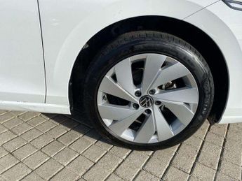 Volkswagen Golf 1.5 eTSI 150 Style 5dr DSG