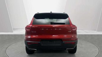 Volvo XC40 2.0 T4 R DESIGN 5dr Geartronic