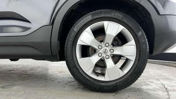 Volvo XC40 1.5 T3 [163] Momentum 5dr Geartronic