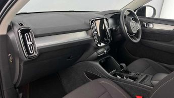Volvo XC40 1.5 T3 [163] Momentum 5dr Geartronic