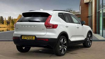 Volvo XC40 2.0 B4P Ultimate Dark 5dr Auto