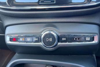 Volvo XC40 Recharge 1.5 T5 Recharge PHEV Ultimate Dark 5dr Auto