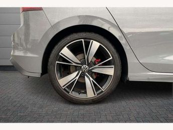 Volkswagen Golf 2.0 TDI 200 GTD 5dr DSG