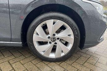 Volkswagen Golf 1.5 eTSI 150 Style 5dr DSG