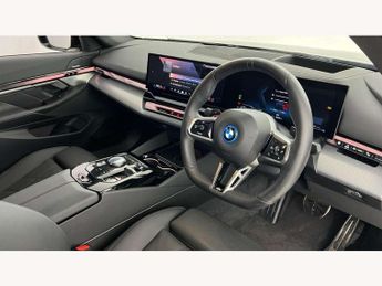BMW 5 Series 550e xDrive M Sport Pro 4dr Auto