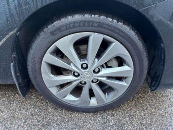 Toyota Auris 1.8 Hybrid Excel TSS 5dr CVT [Leather]