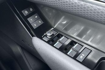 Land Rover Range Rover Velar 2.0 D200 S 5dr Auto