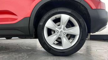 Volvo XC40 2.0 B3P Core 5dr Auto