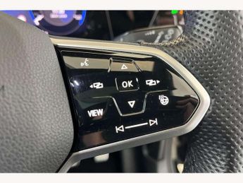 Volkswagen Golf 2.0 TDI 150 R-Line 5dr DSG