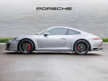 Porsche 911 GTS 2dr PDK