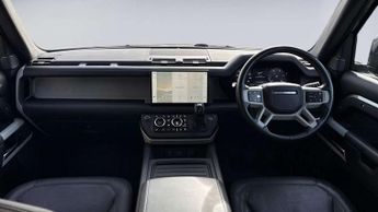 Land Rover Defender 3.0 D250 Hard Top HSE Auto