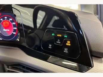 Volkswagen Golf 1.5 eTSI 150 Active 5dr DSG