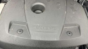 Volvo XC60 2.0 T6 [350] RC PHEV Plus Dark 5dr AWD Geartronic