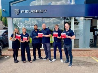 Peugeot 2008 1.2 PureTech 130 Allure Premium+ 5dr EAT8