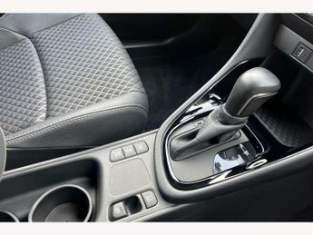 Toyota Yaris 1.5 Hybrid Dynamic 5dr CVT