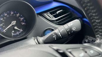 Toyota C-HR 2.0 Hybrid Dynamic 5dr CVT