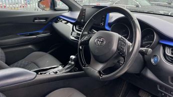 Toyota C-HR 2.0 Hybrid Dynamic 5dr CVT