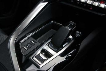 Peugeot 3008 1.6 Hybrid 225 Allure Premium 5dr e-EAT8