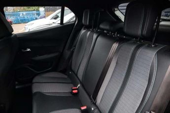 Peugeot 2008 1.2 PureTech 130 Allure Premium+ 5dr EAT8