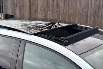 Volkswagen Golf TDi 2.0 TDI 150 R-Line 5dr DSG