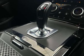 Land Rover Range Rover Evoque 2.0 D200 R-Dynamic SE 5dr Auto