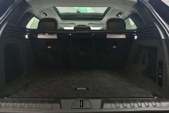 Land Rover Range Rover Sport 3.0 D300 Dynamic SE 5dr Auto