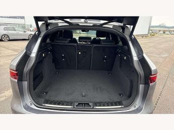 Jaguar F-Pace 2.0 D200 R-Dynamic HSE Black 5dr Auto AWD