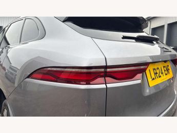 Jaguar F-Pace 2.0 D200 R-Dynamic HSE Black 5dr Auto AWD